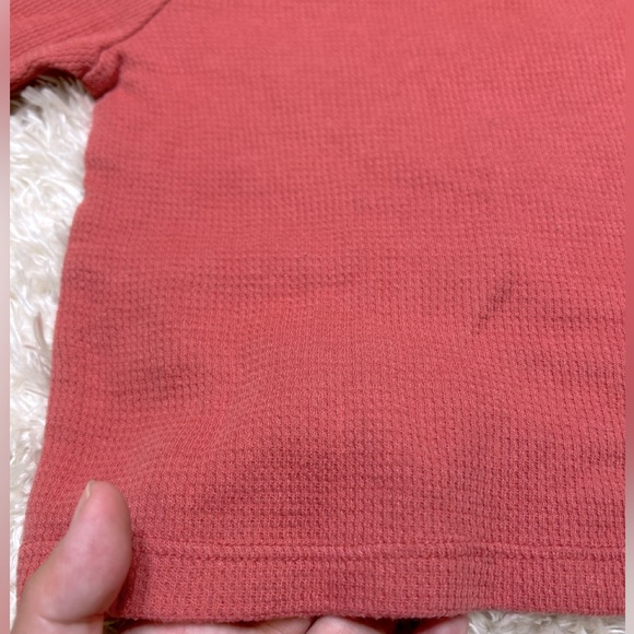 OLD NAVY || Toddler (Unisex) Salmon Colored Long Sleeve Knit Tee - Picture 3 of 4